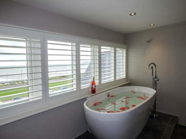 Sea View Apartment Llanfairfechan Kültér fotó